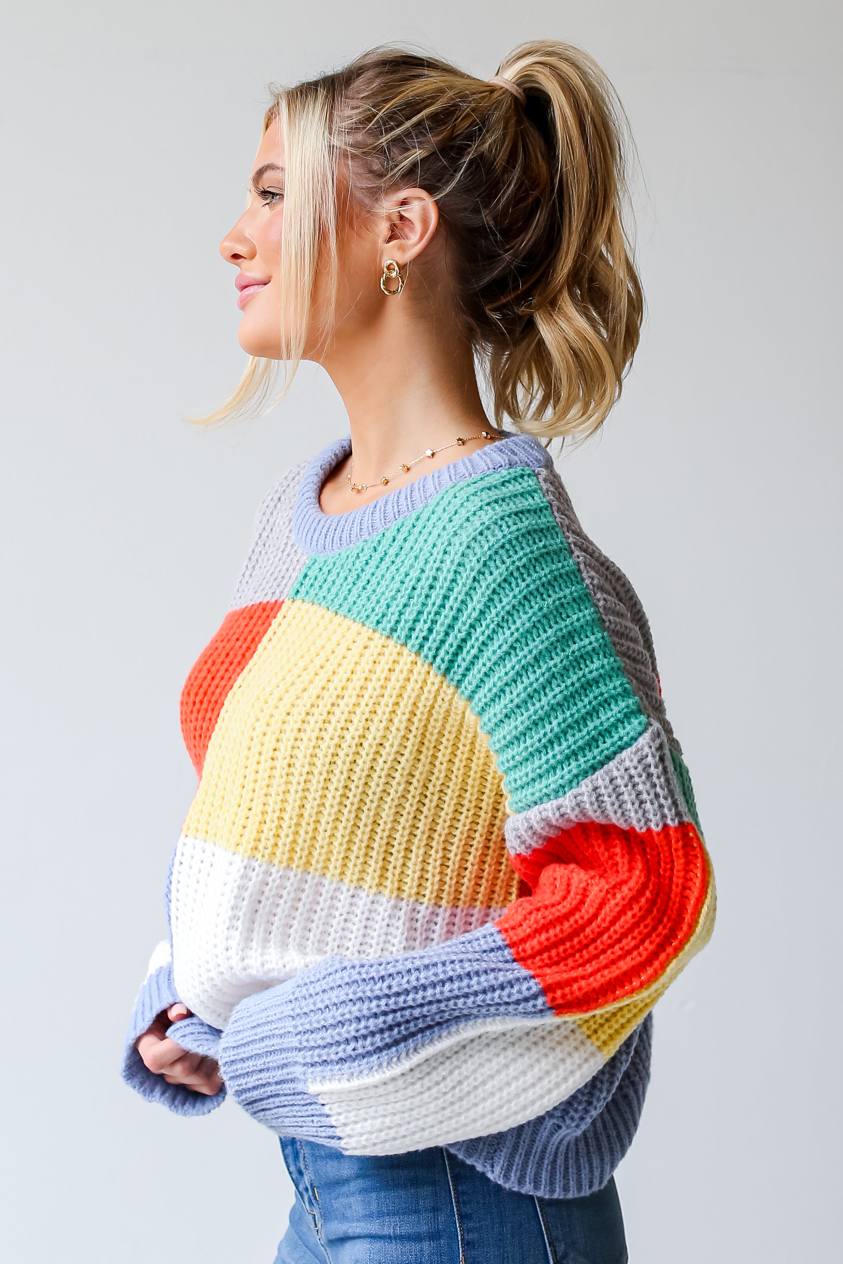 trendy sweaters for women