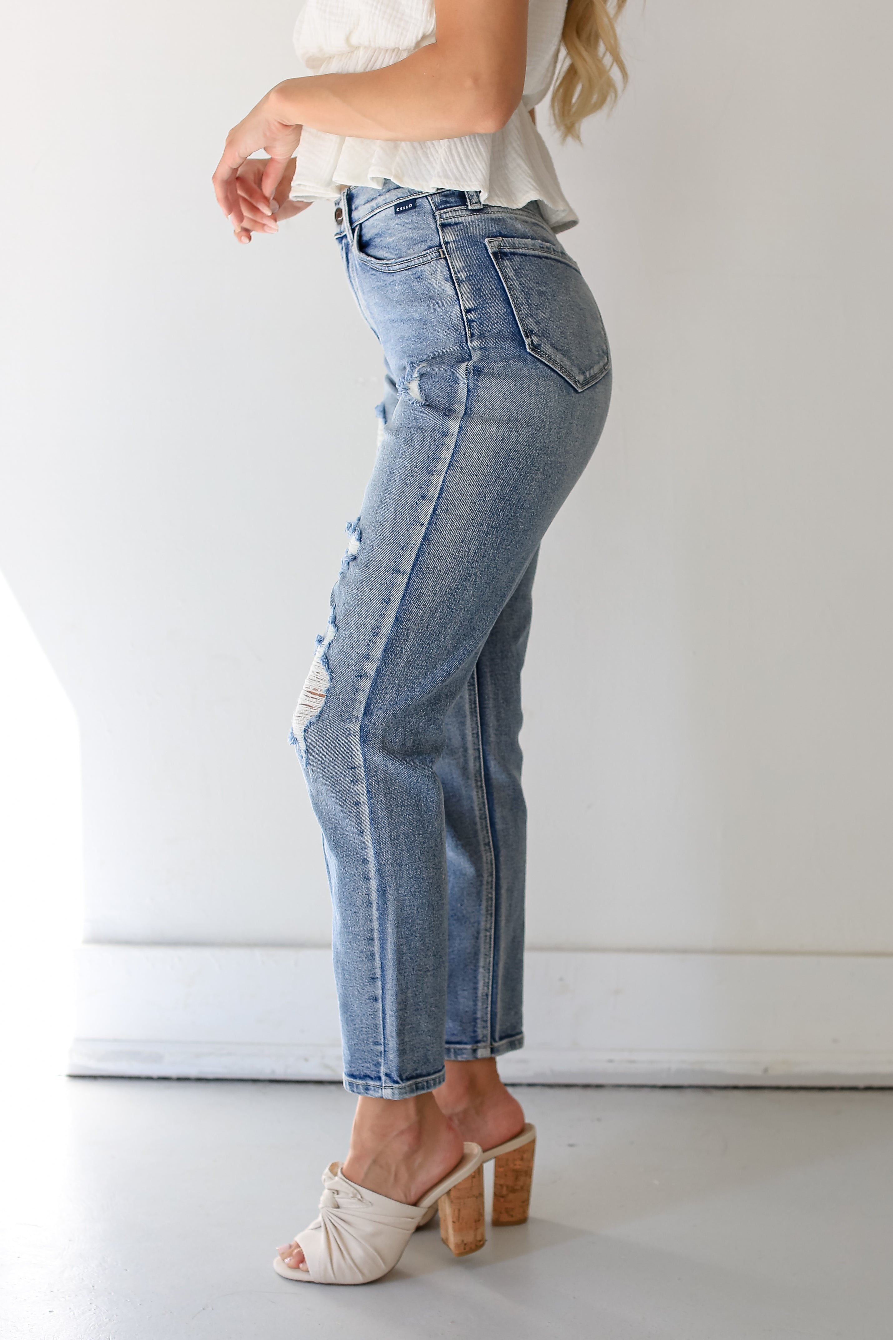 Distressed Mom Leg Jeans side view