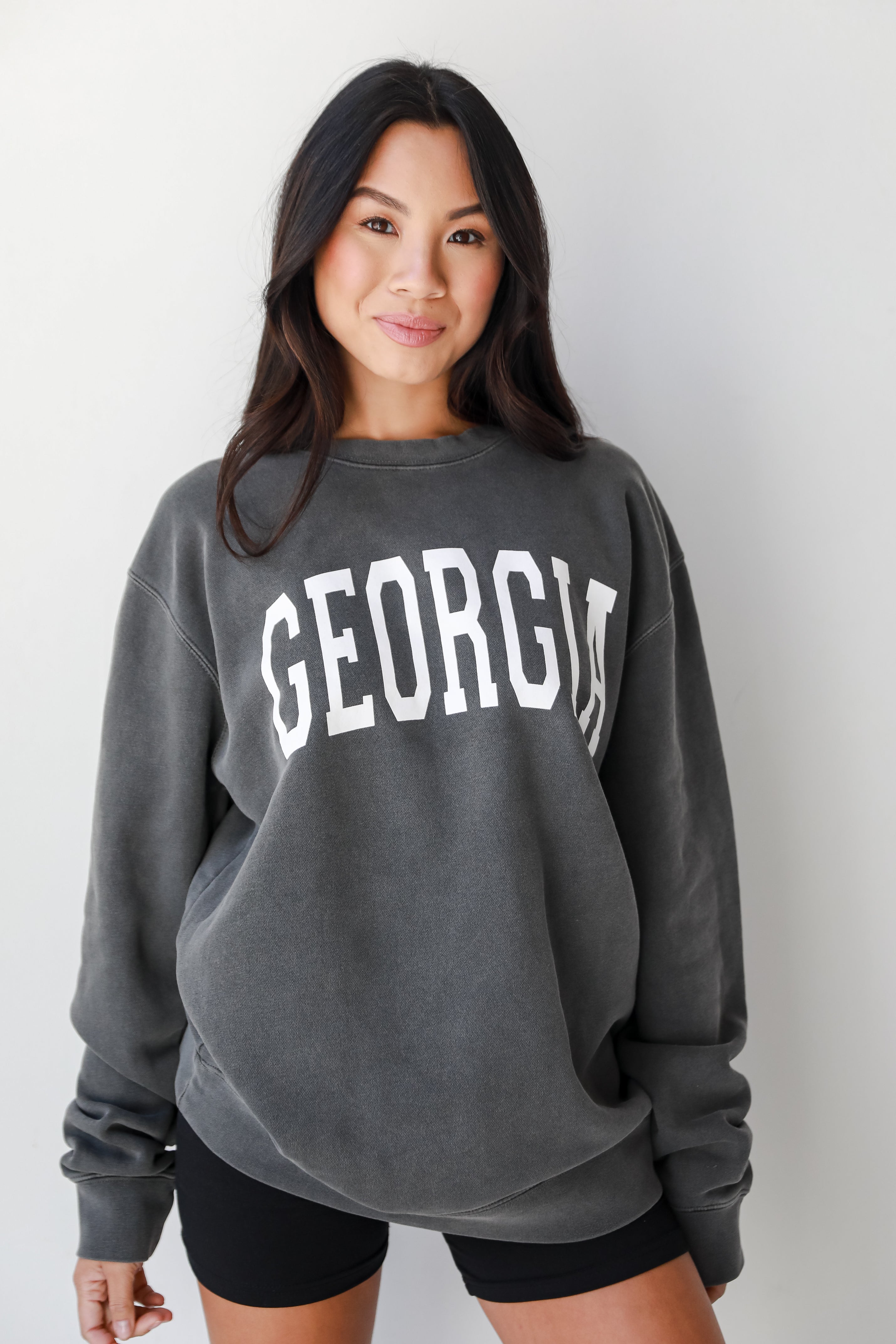 Charcoal Georgia Pullover. UGA Gameday Shirt. Oversized Sweatshirt. Cute Gameday Outfits