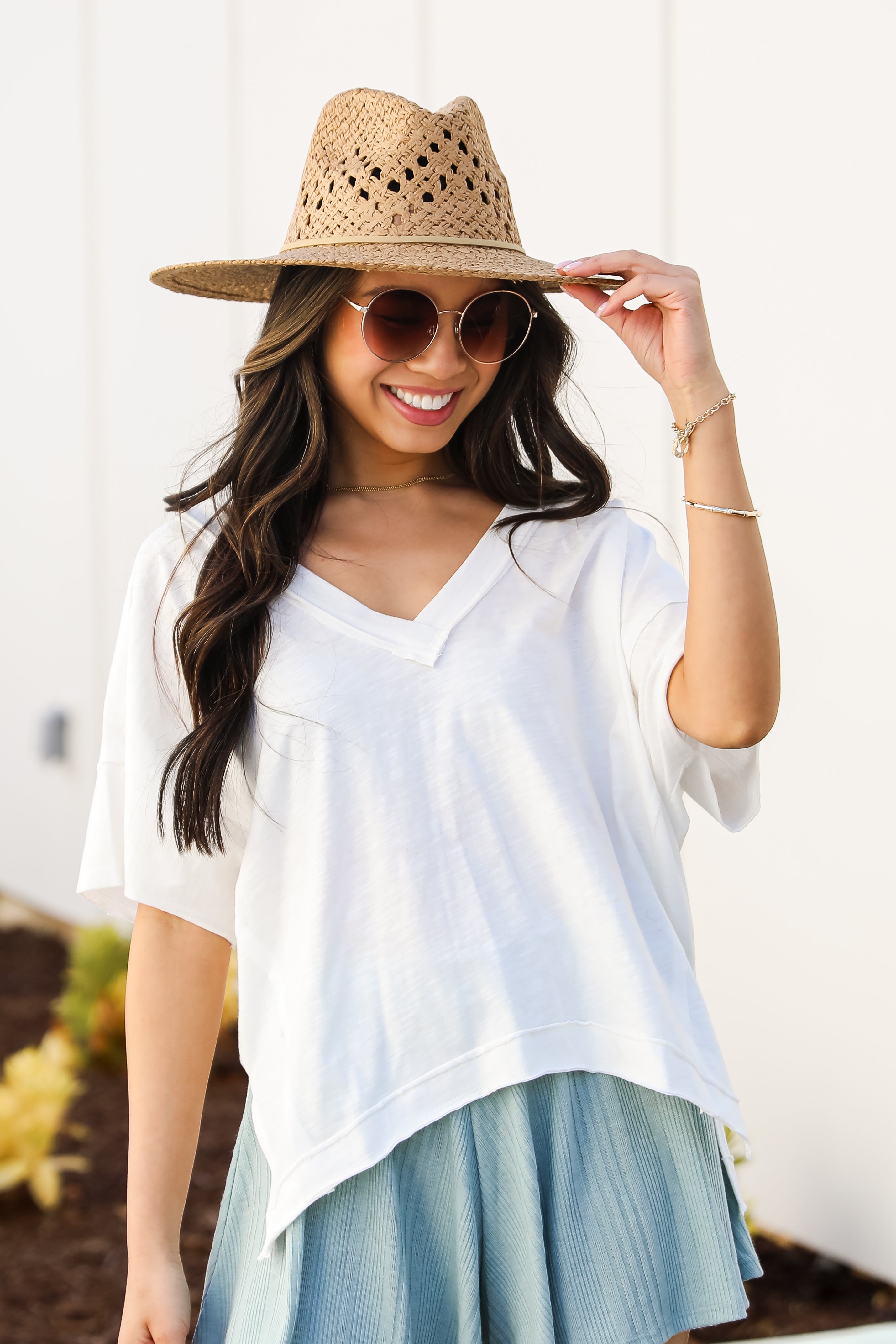 Nicole White V-Neck Tee basic white tee