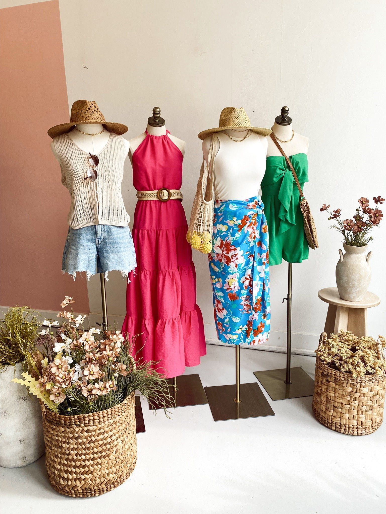 4 Harvey Boutique mannequins wearing clothes for spring