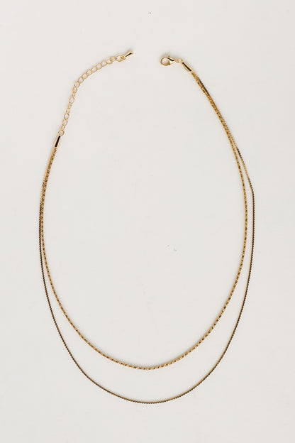 dainty gold necklace