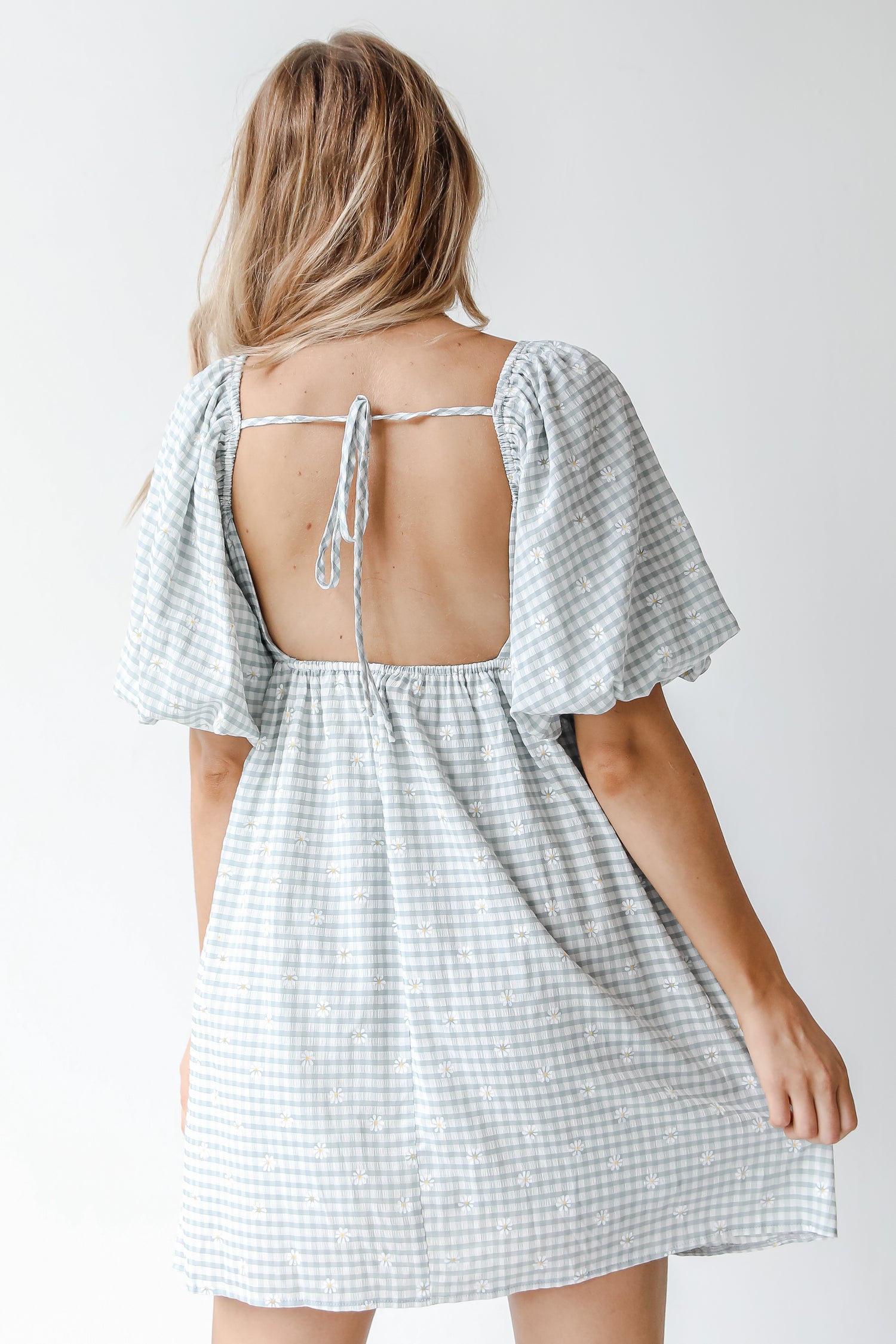 daisy dress back view